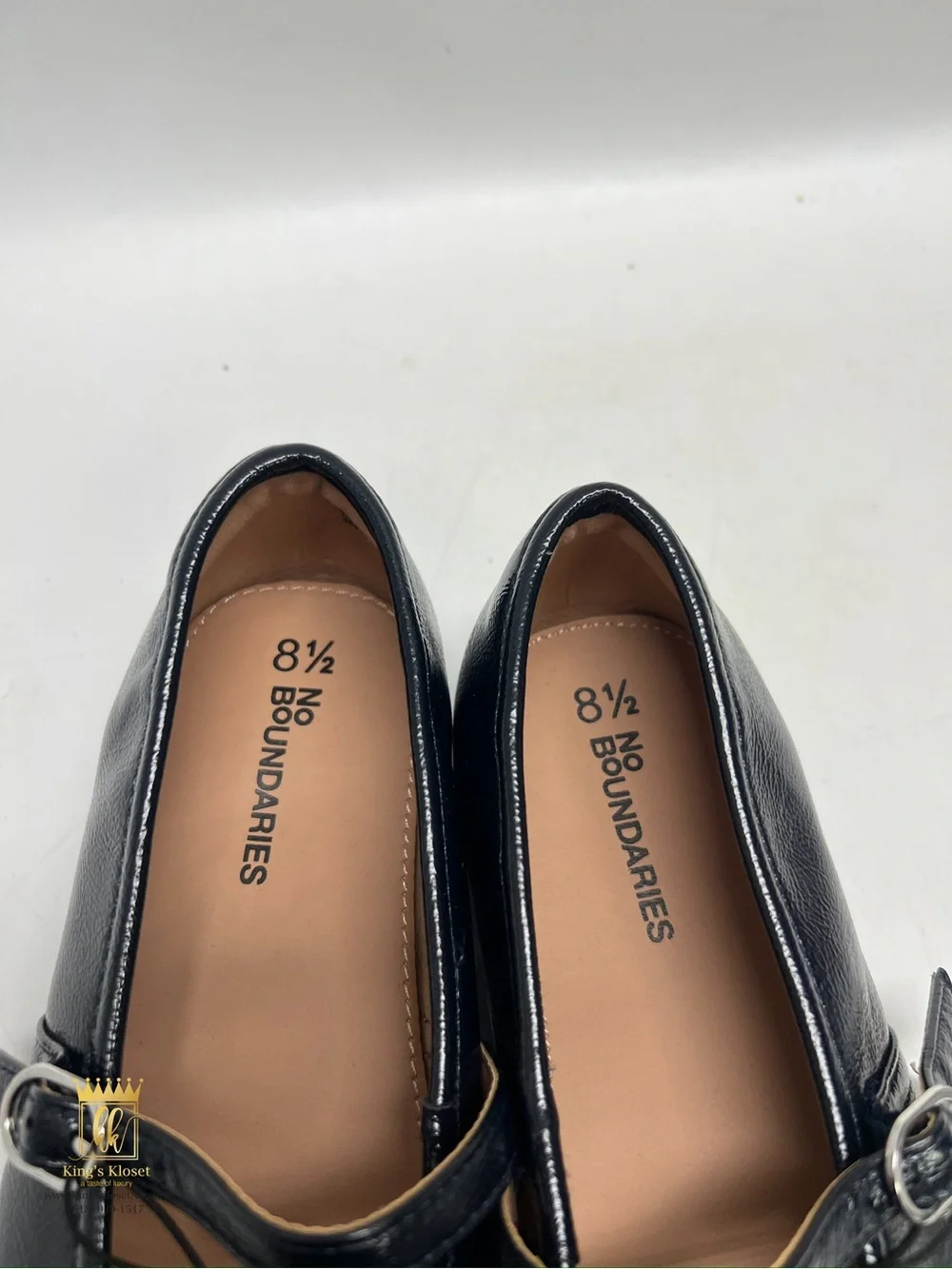 No boundaries flats